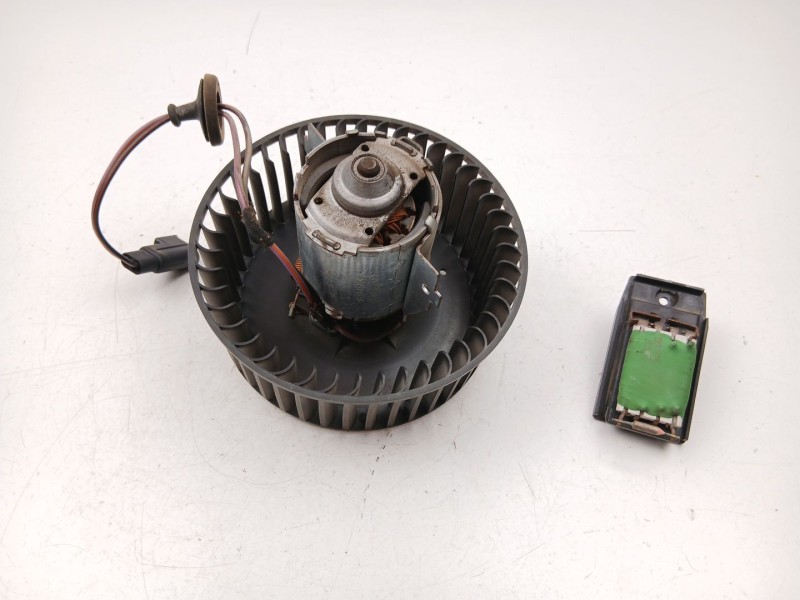 Recambio de motor calefaccion para ford fiesta iv (ja_, jb_) 1.3 i referencia OEM IAM 96FW18565AF  