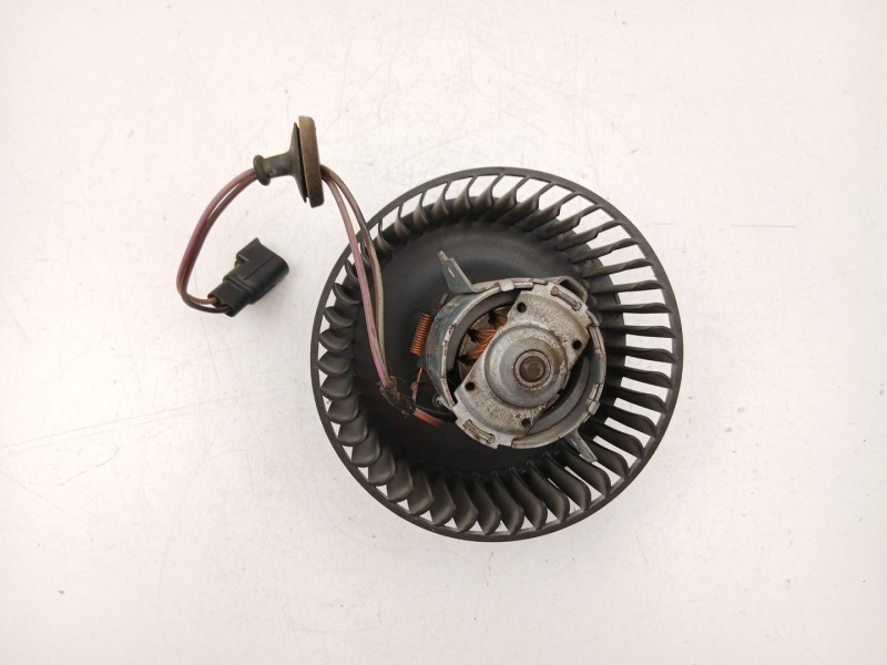 Recambio de motor calefaccion para ford fiesta iv (ja_, jb_) 1.3 i referencia OEM IAM 96FW18565AF  