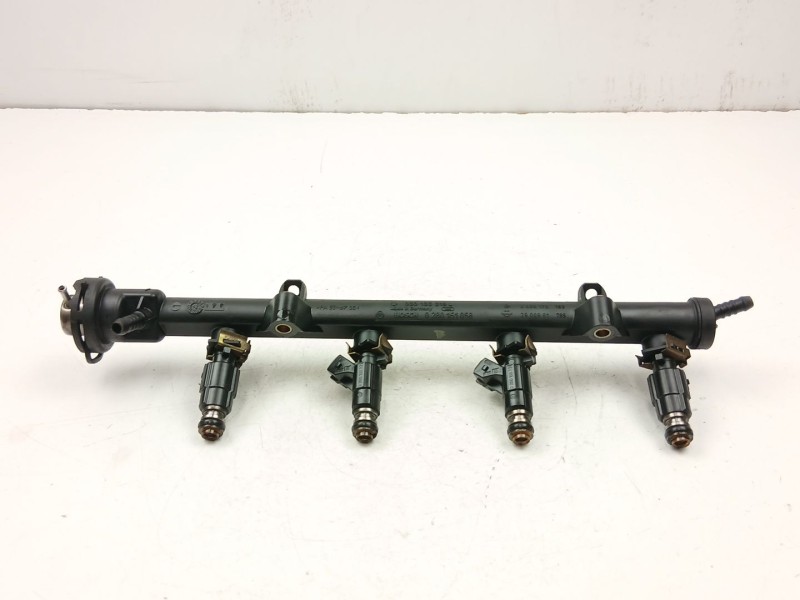 Recambio de inyectores juego para volkswagen polo iii (6n1) 60 1.4 referencia OEM IAM 030906031E 0280155731 