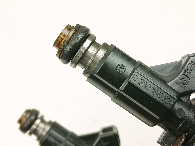 Recambio de inyectores juego para volkswagen polo iii (6n1) 60 1.4 referencia OEM IAM 030906031E 0280155731 