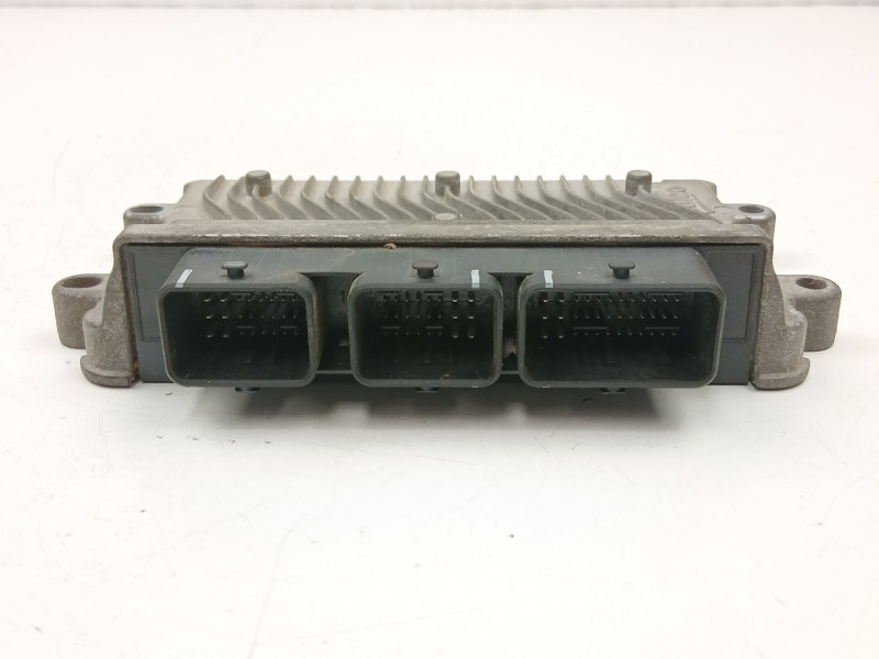 Recambio de centralita para citroën c2 1.1 g referencia OEM IAM 9663306680 0281011776 9651696680