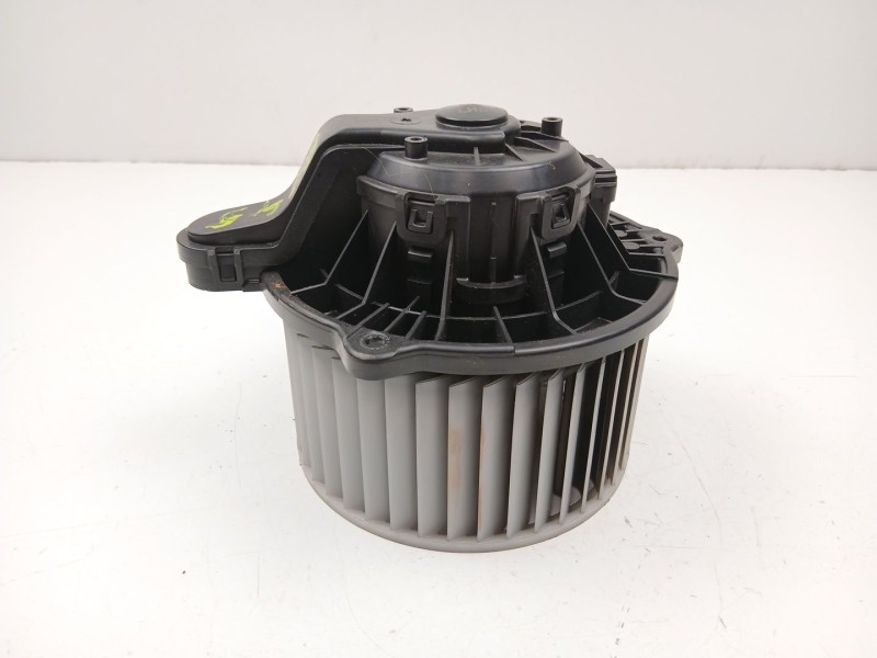 Recambio de motor calefaccion para kia carens iv 1.7 crdi referencia OEM IAM 971133X000 00S3B2474 