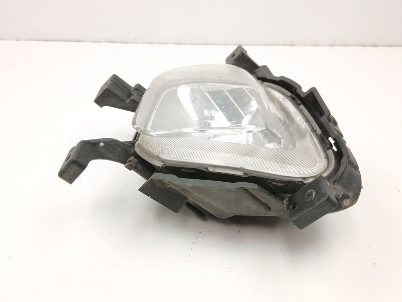 Recambio de antiniebla derecho para kia carens iv 1.7 crdi referencia OEM IAM 92202A4020  