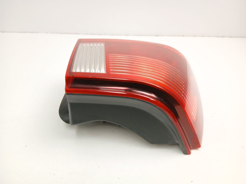 Recambio de piloto trasero izquierdo para seat ibiza (6k1) 1.4 16v referencia OEM IAM 6K6945111G  