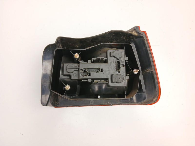 Recambio de piloto trasero izquierdo para seat ibiza (6k1) 1.4 16v referencia OEM IAM 6K6945111G  