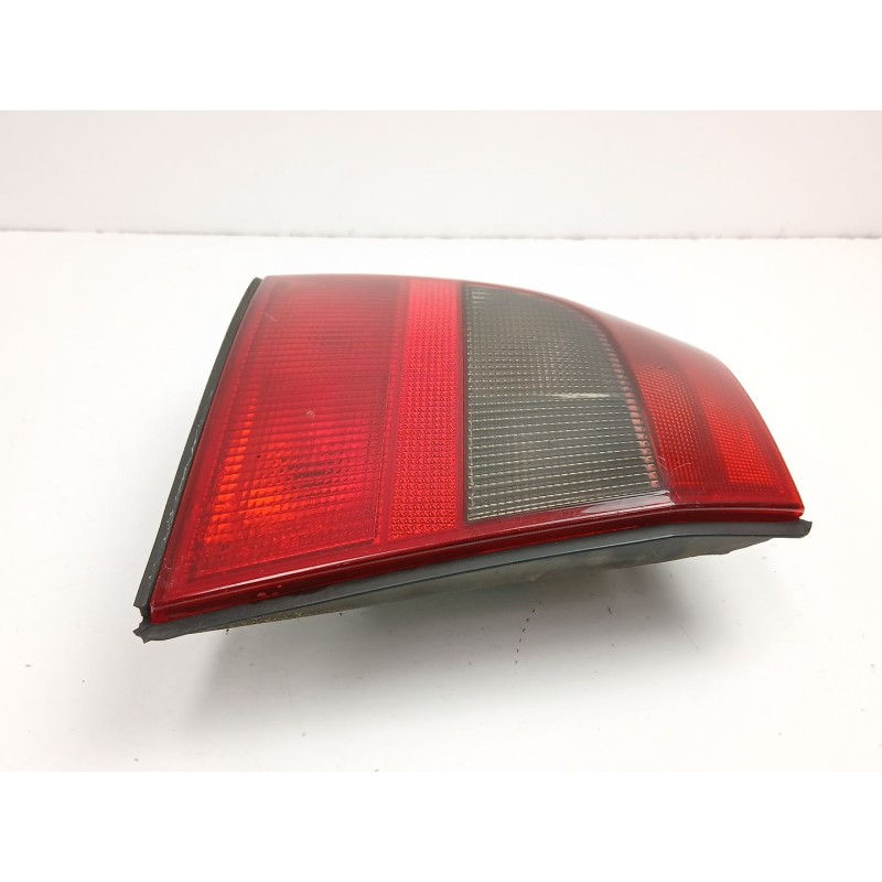 Recambio de piloto trasero izquierdo para opel vectra b fastback (38_) 1.8 i 16v referencia OEM IAM 9119527  