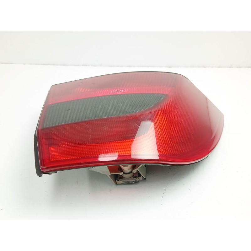 Recambio de piloto trasero izquierdo para opel vectra b fastback (38_) 1.8 i 16v referencia OEM IAM 9119527  