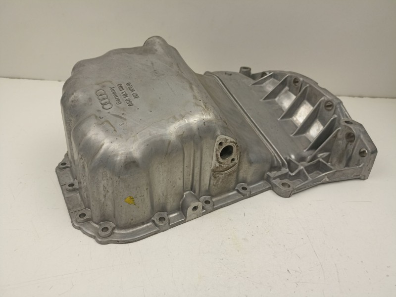 Recambio de carter aceite para audi a4 1.8 g turbo -aeb referencia OEM IAM 058103603  
