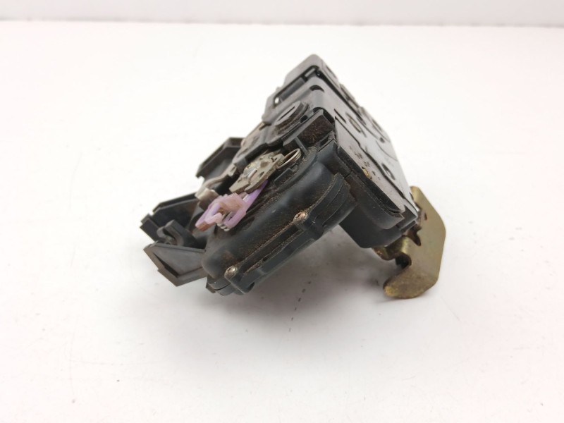 Recambio de cerradura puerta trasera izquierda para audi a6 c5 (4b2, 4b4) 2.5 tdi referencia OEM IAM 4B0839015B  
