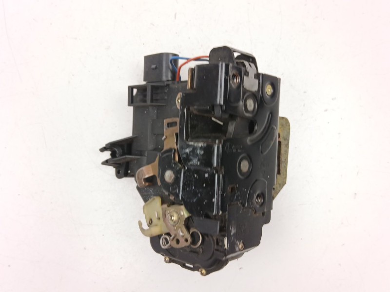 Recambio de cerradura puerta delantera izquierda para audi a6 c5 (4b2, 4b4) 2.5 tdi referencia OEM IAM 4B1837015B  
