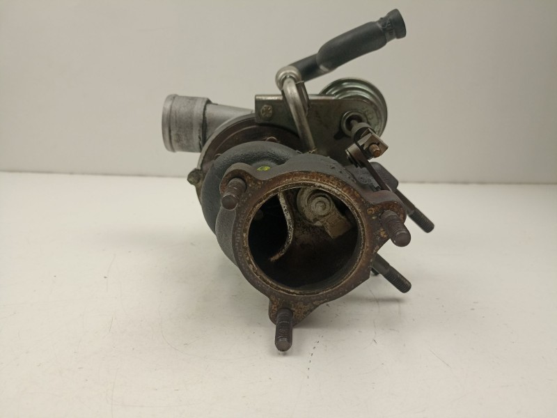 Recambio de turbo para audi a4 1.8 g turbo -aeb referencia OEM IAM 058145703L  