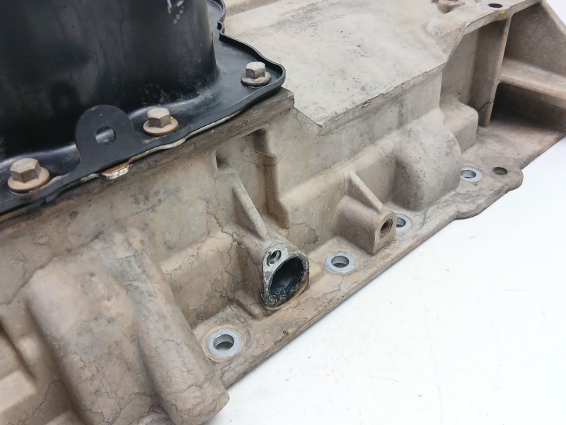 Recambio de carter aceite para land rover discovery iii (l319) 2.7 td 4x4 referencia OEM IAM 4H2Q6U004FA  4H2Q6675DA