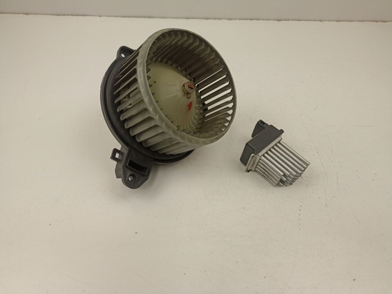 Recambio de motor calefaccion para audi a6 c5 (4b2, 4b4) 2.5 tdi referencia OEM IAM 4B1820021  