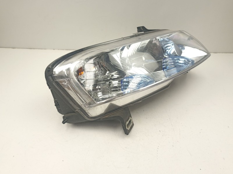 Recambio de faro derecho para fiat stilo multi wagon (192_) 1.9 d multijet referencia OEM IAM 51716355  