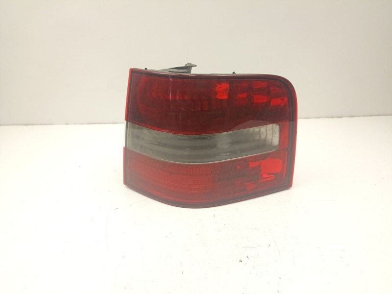 Recambio de piloto trasero derecho para fiat stilo multi wagon (192_) 1.9 d multijet referencia OEM IAM 46758986  