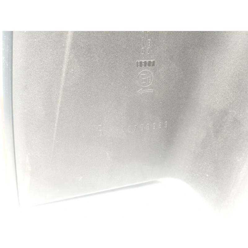 Recambio de piloto trasero izquierdo para fiat stilo multi wagon (192_) 1.9 d multijet referencia OEM IAM 46758989  