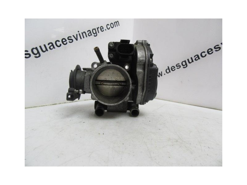 Recambio de caja mariposa : volkswagen passat : 1.8 g [1999] para volkswagen passat 1.8 g referencia OEM IAM 058133063H  