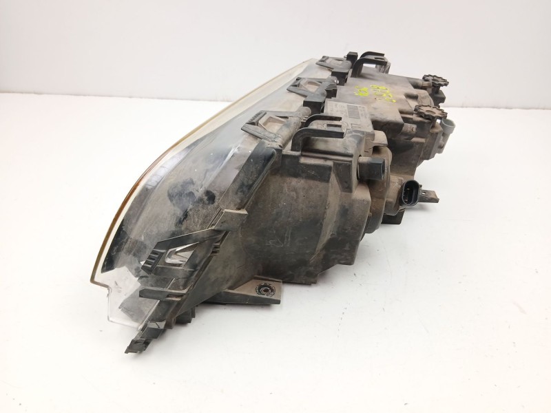 Recambio de faro derecho para bmw 3 (e46) 316 i referencia OEM IAM 63126910956  