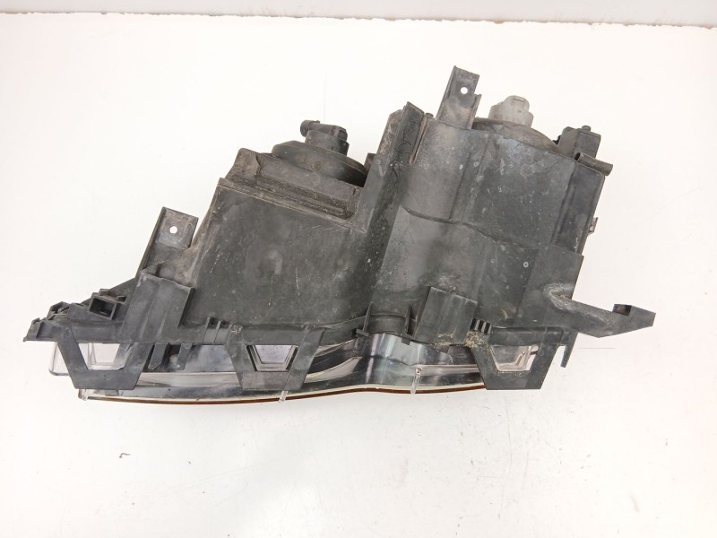 Recambio de faro derecho para bmw 3 (e46) 316 i referencia OEM IAM 63126910956  