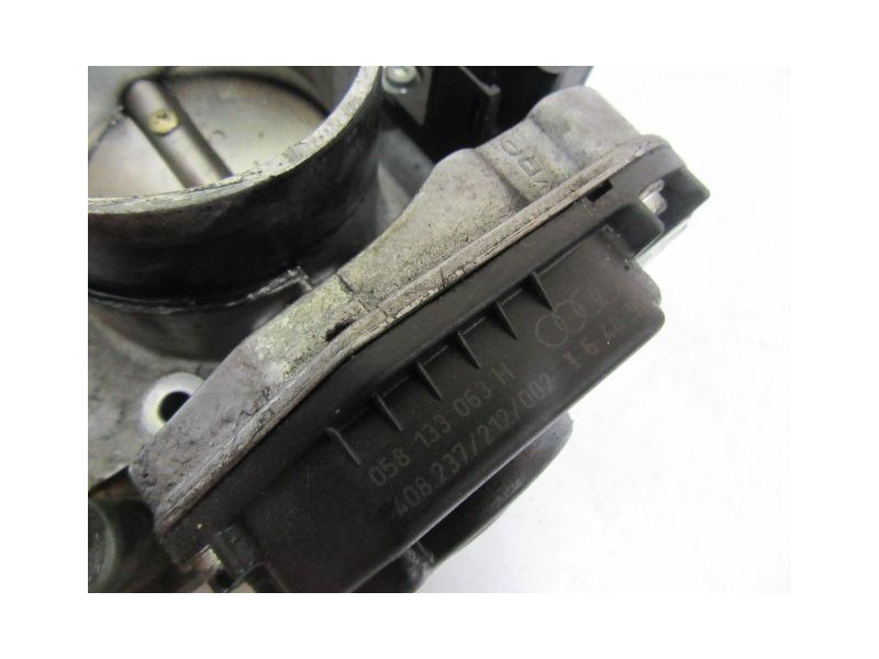 Recambio de caja mariposa : volkswagen passat : 1.8 g [1999] para volkswagen passat 1.8 g referencia OEM IAM 058133063H  