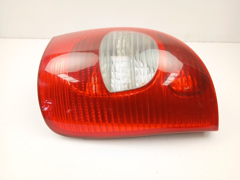 Recambio de piloto trasero derecho para citroën xsara picasso (n68) 1.6 hdi referencia OEM IAM 9650005780  