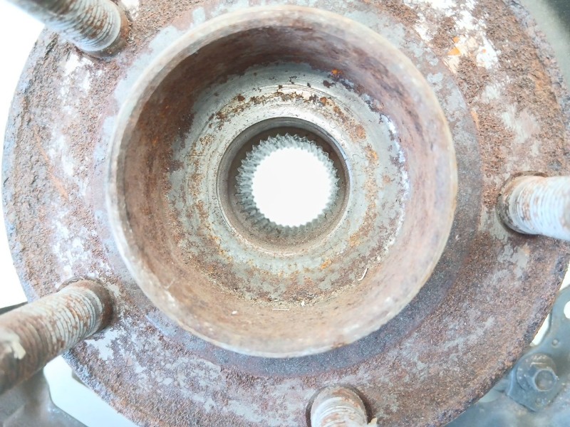 Recambio de mangueta delantera izquierda para volvo c30 (533) 1.6 d referencia OEM IAM 30760282  