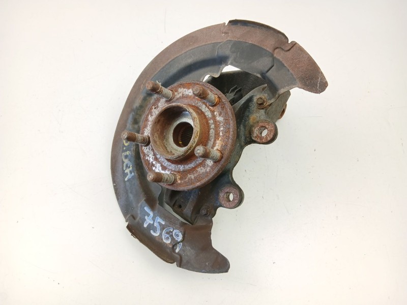 Recambio de mangueta delantera derecha para volvo c30 (533) 1.6 d referencia OEM IAM 30760281  