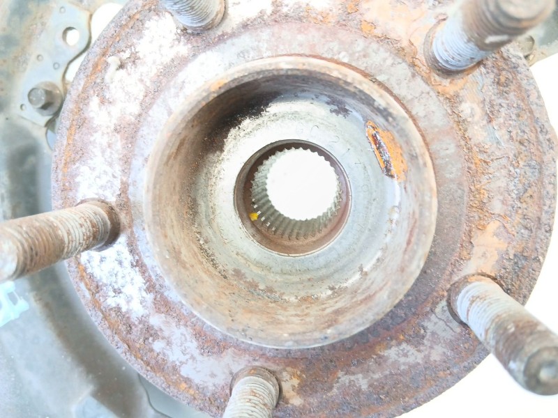 Recambio de mangueta delantera derecha para volvo c30 (533) 1.6 d referencia OEM IAM 30760281  