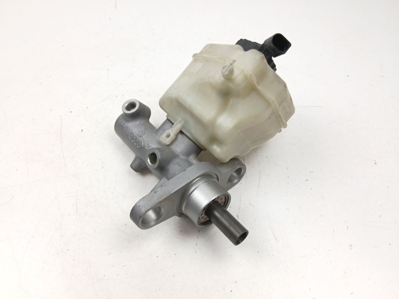 Recambio de bomba de freno para audi q7 (4lb) 3.0 tdi quattro referencia OEM IAM 7L8611019F  