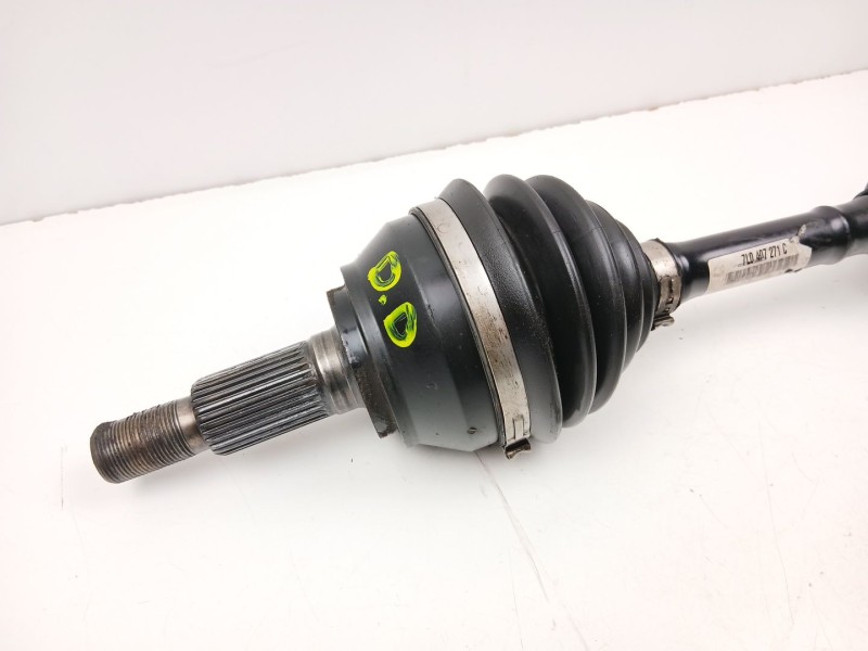 Recambio de transmision delantera derecha para audi q7 (4lb) 3.0 tdi quattro referencia OEM IAM 7L0407271C  