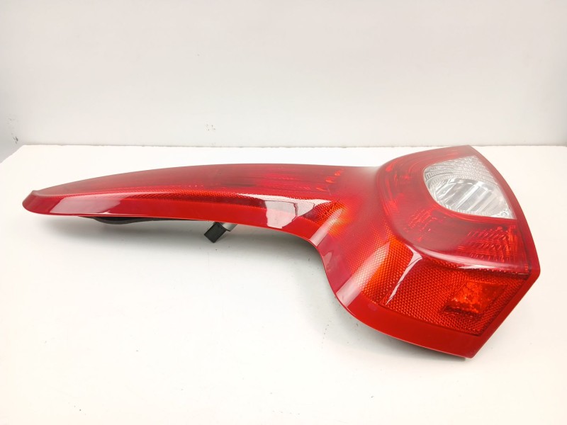 Recambio de piloto trasero izquierdo para volvo c30 (533) 2.0 flexfuel referencia OEM IAM 31213913  