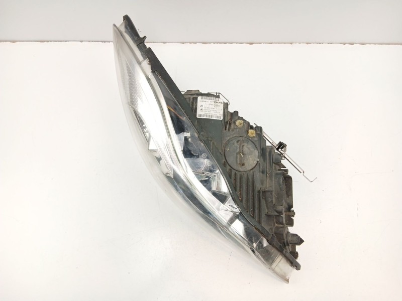Recambio de faro derecho para volvo c30 (533) 2.0 flexfuel referencia OEM IAM 31299815 0301255202 