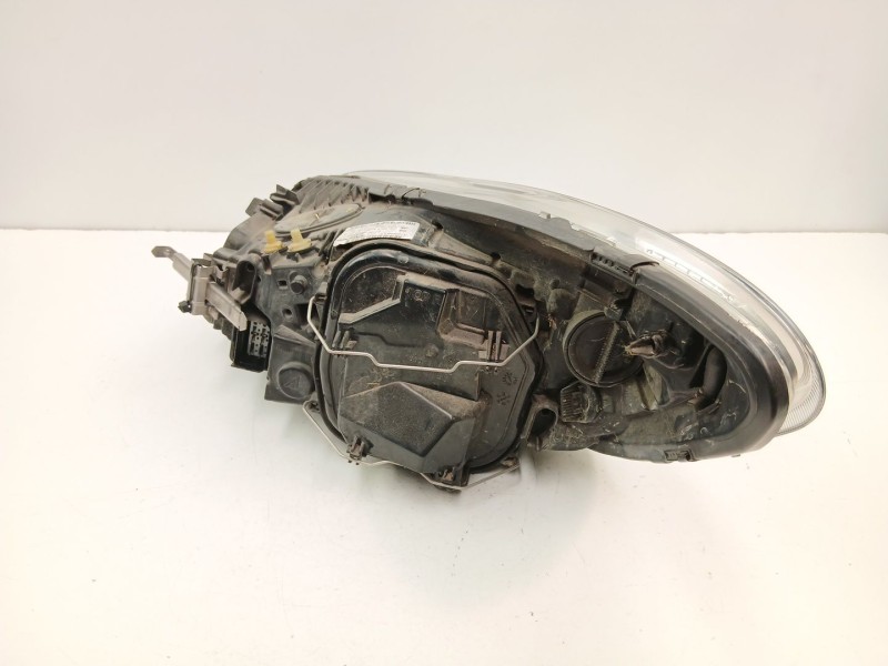 Recambio de faro derecho para volvo c30 (533) 2.0 flexfuel referencia OEM IAM 31299815 0301255202 