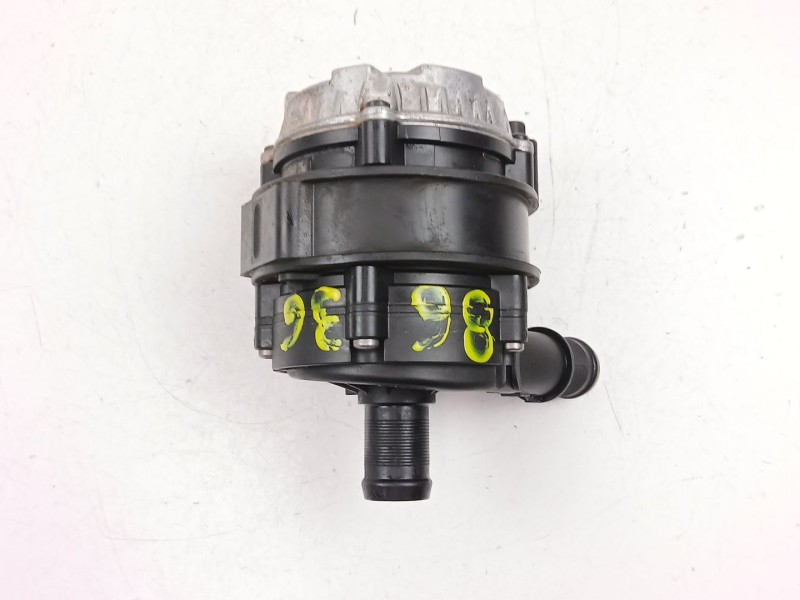 Recambio de bomba agua para dacia sandero ii 1.5 blue dci 95 (b8jl) referencia OEM IAM 210103582R  