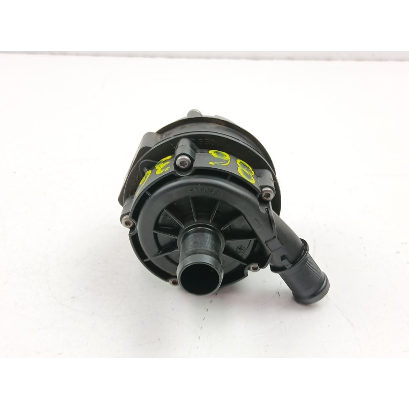 Recambio de bomba agua para dacia sandero ii 1.5 blue dci 95 (b8jl) referencia OEM IAM 210103582R  