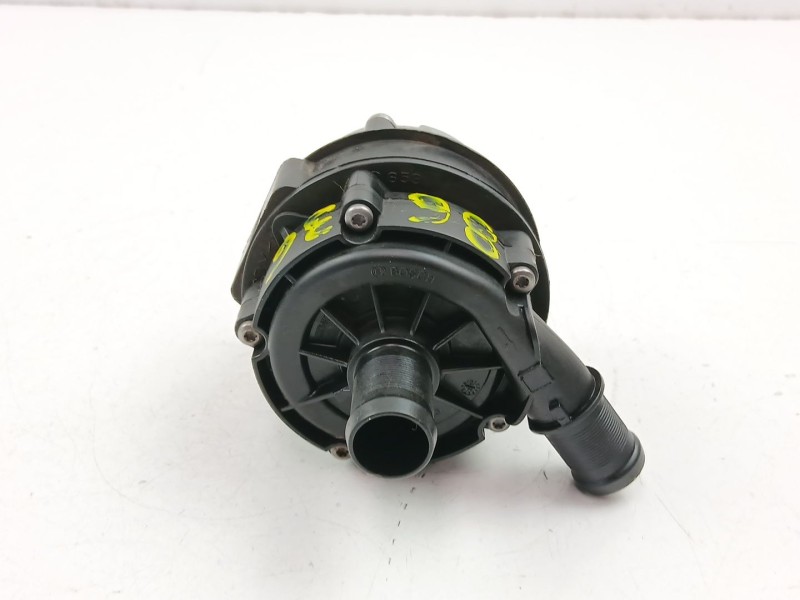 Recambio de bomba agua para dacia sandero ii 1.5 blue dci 95 (b8jl) referencia OEM IAM 210103582R  