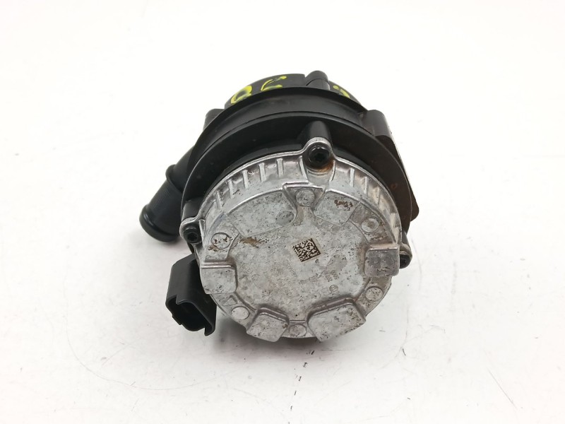 Recambio de bomba agua para dacia sandero ii 1.5 blue dci 95 (b8jl) referencia OEM IAM 210103582R  