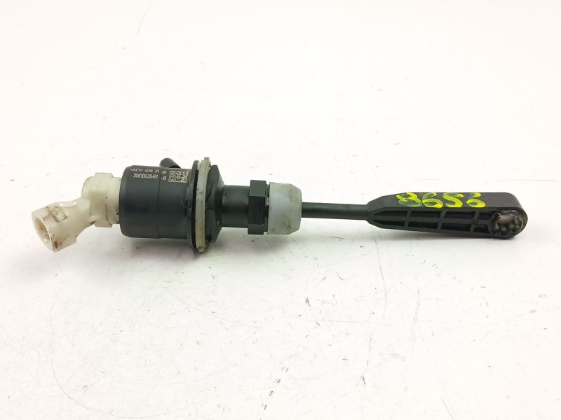 Recambio de bomba embrague para renault express furgoneta/monovolumen 1.5 blue dci 75 (f6aa) referencia OEM IAM 306100394R  