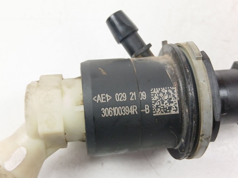 Recambio de bomba embrague para renault express furgoneta/monovolumen 1.5 blue dci 75 (f6aa) referencia OEM IAM 306100394R  