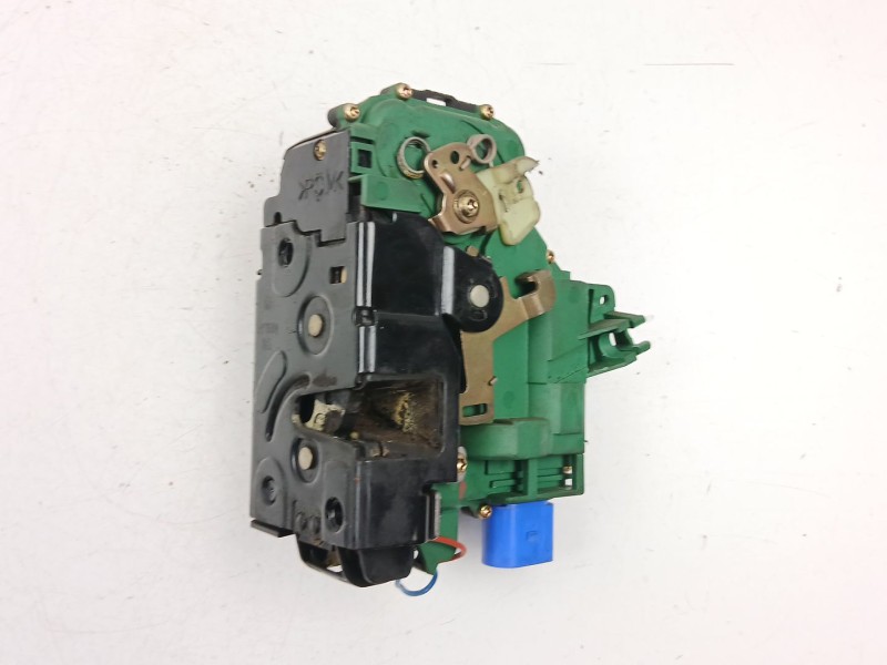 Recambio de cerradura puerta delantera izquierda para seat ibiza iii (6l1) 1.4 16v referencia OEM IAM 3B1837015AM  