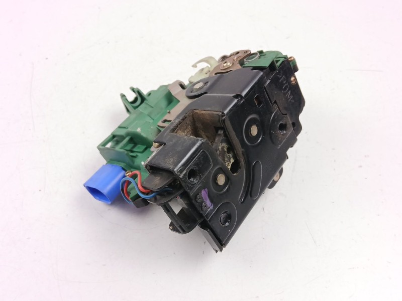 Recambio de cerradura puerta delantera derecha para seat ibiza iii (6l1) 1.4 16v referencia OEM IAM 3B1837016BQ  