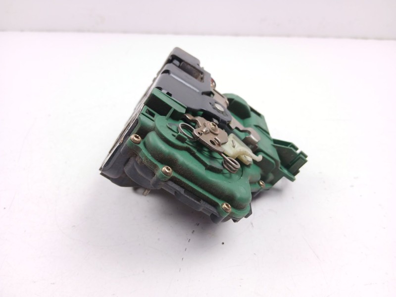 Recambio de cerradura puerta delantera derecha para seat ibiza iii (6l1) 1.4 16v referencia OEM IAM 3B1837016BQ  