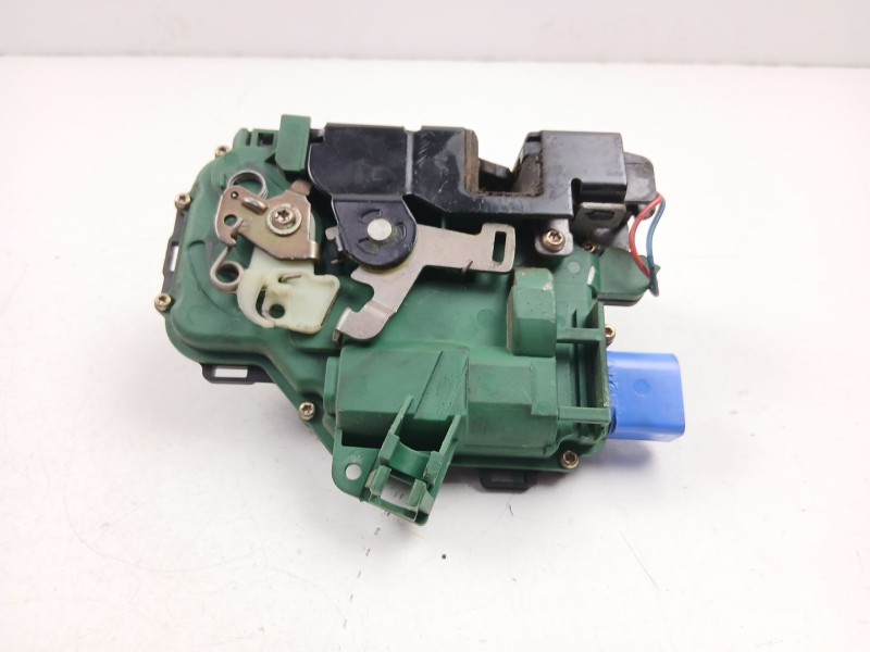 Recambio de cerradura puerta delantera derecha para seat ibiza iii (6l1) 1.4 16v referencia OEM IAM 3B1837016BQ  