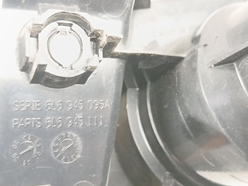 Recambio de piloto trasero izquierdo para seat ibiza iii (6l1) 1.4 16v referencia OEM IAM 6L6945095A  6L6945111