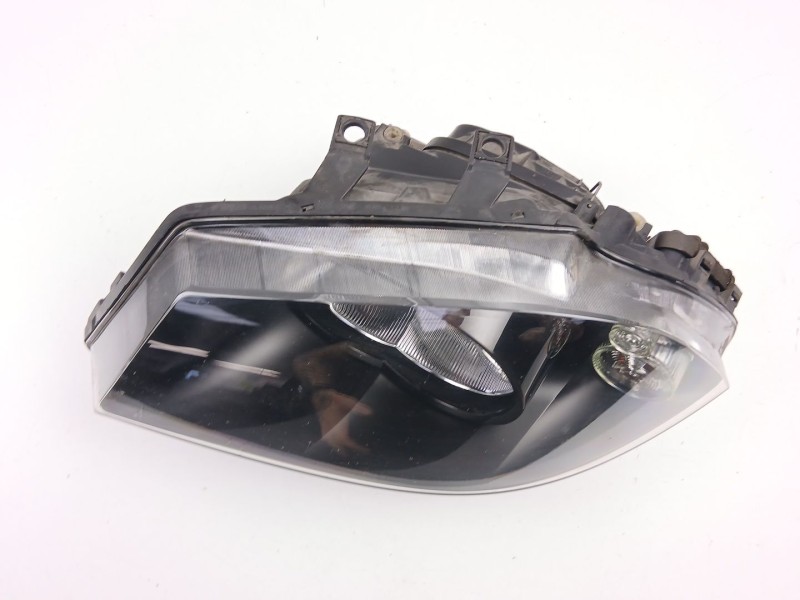 Recambio de faro izquierdo para seat ibiza iii (6l1) 1.4 16v referencia OEM IAM 6L1941021A  