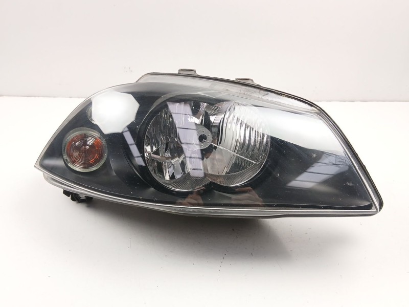 Recambio de faro derecho para seat ibiza iii (6l1) 1.4 16v referencia OEM IAM 6L1941022A  