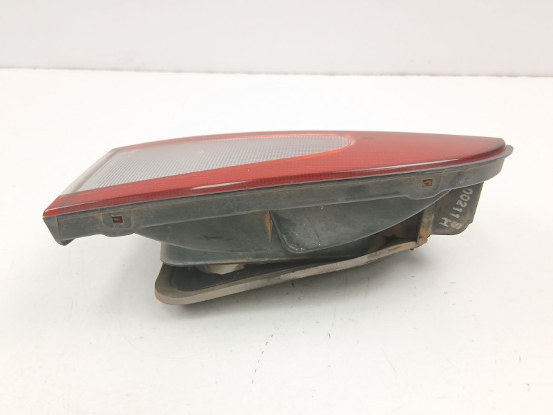 Recambio de piloto porton derecho para hyundai h1 2.5 crdi referencia OEM IAM 924064A021  