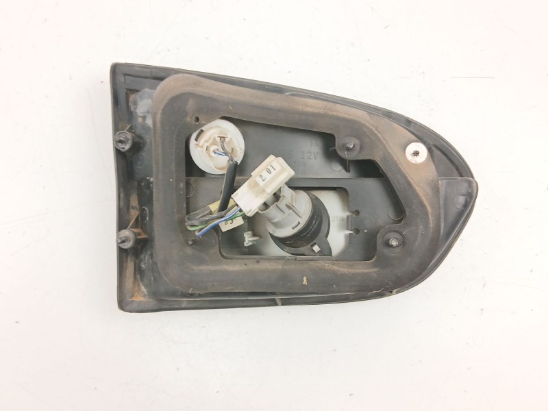 Recambio de piloto porton derecho para hyundai h1 2.5 crdi referencia OEM IAM 924064A021  