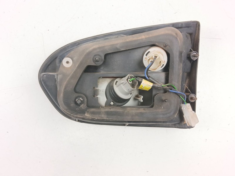 Recambio de piloto porton izquierdo para hyundai h1 2.5 crdi referencia OEM IAM 924054A021  