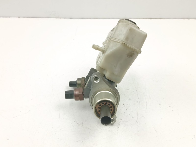 Recambio de bomba de freno para bmw 3 (e46) 316 i referencia OEM IAM 34336785666  